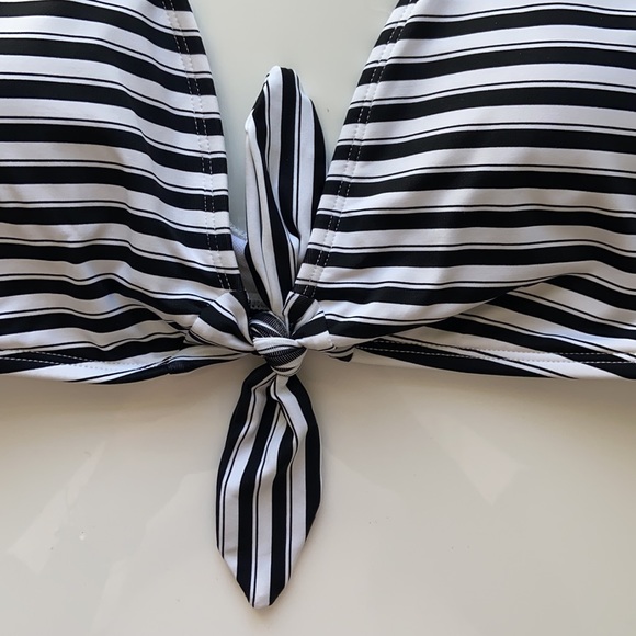 New Skye seaside two piece black striped swimsuit - Picture 6 of 12